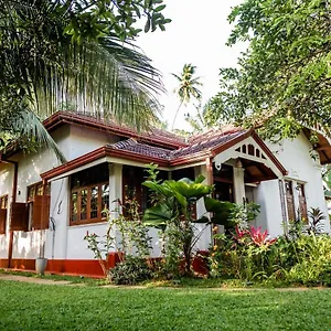 Colonial Alloggio in famiglia Kandy